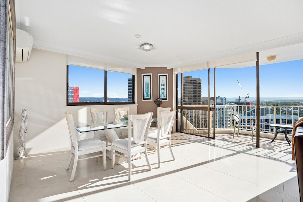 Superior Apartment, 2 Bedrooms, City View - Photo 3