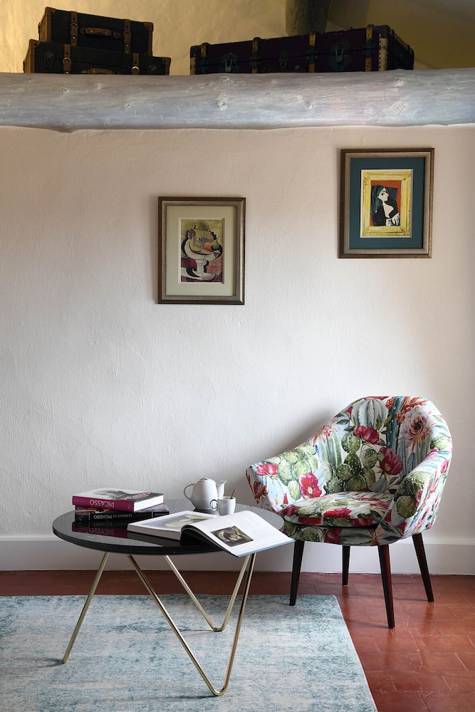 Superior Double Room, Private Bathroom, Garden View (Pablo PICASSO) photo 3