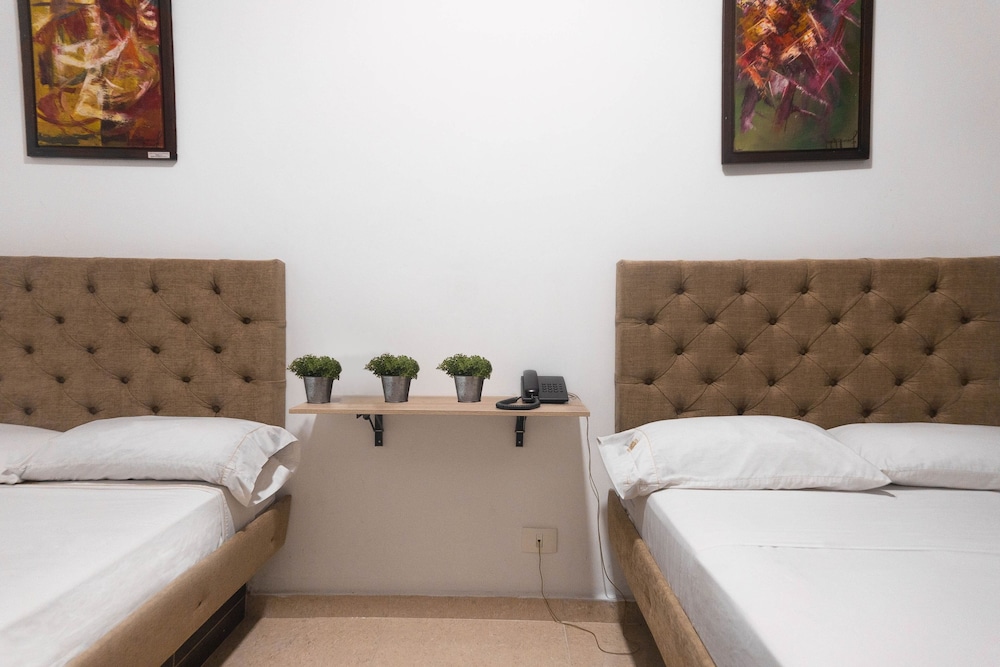 Standard Twin Room photo 2
