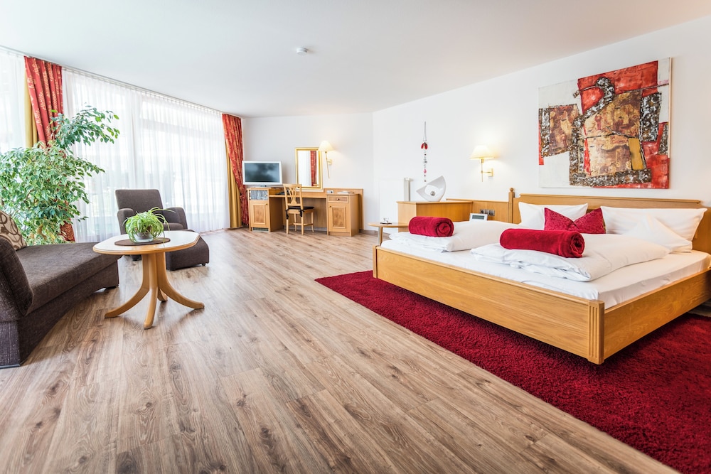 Deluxe Suite