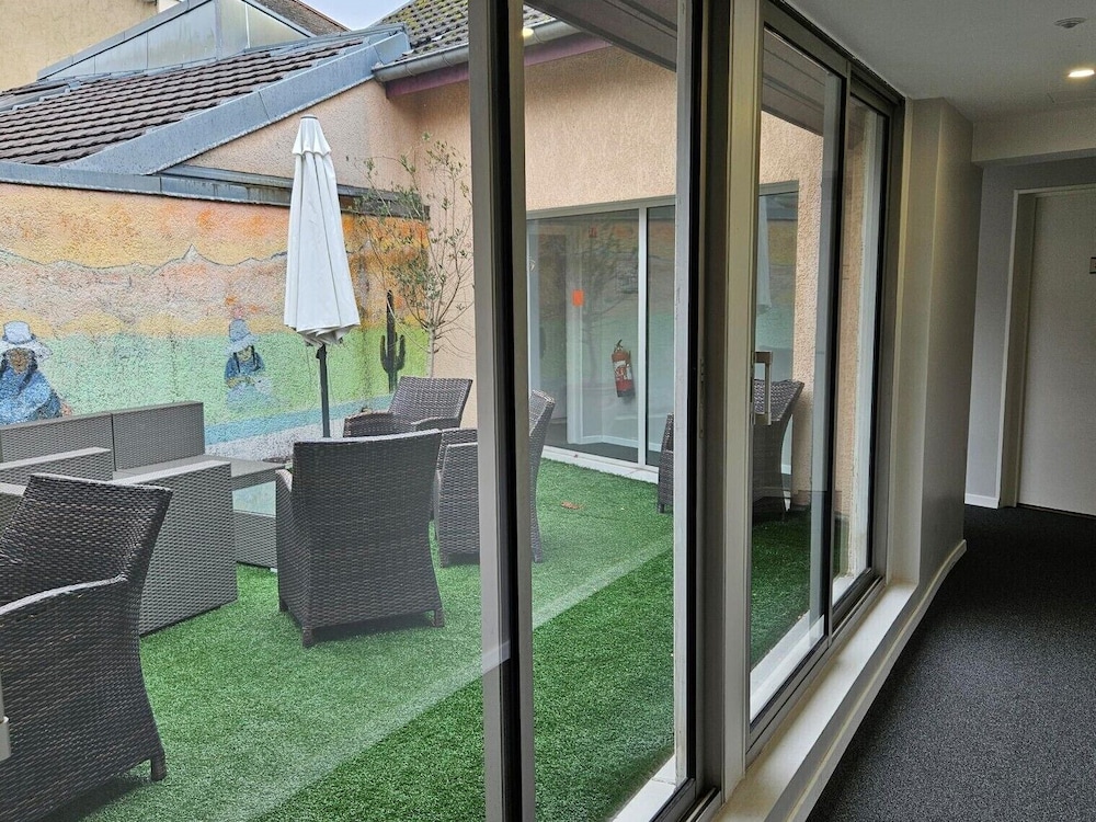 Standard Double or Twin Room - Photo 2