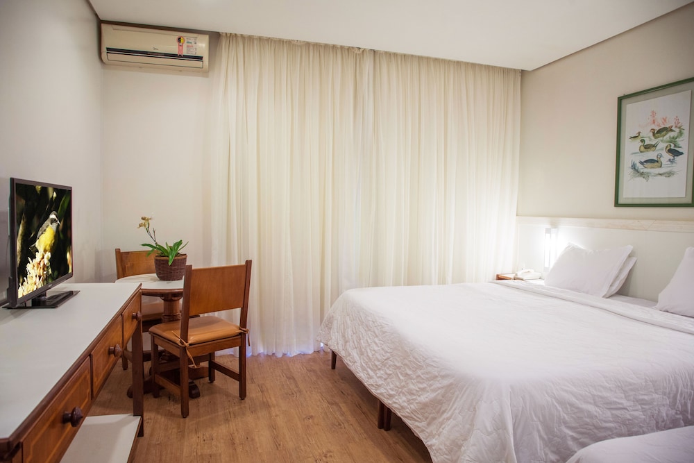 Deluxe Room - Photo 2
