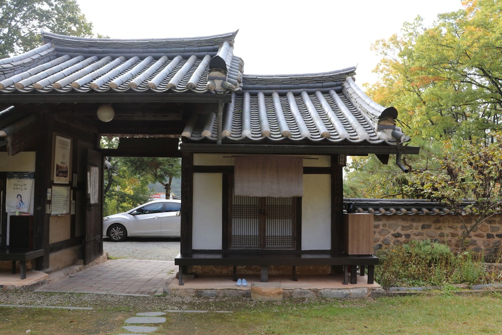 Traditional Room (Daemoonchae) photo 3