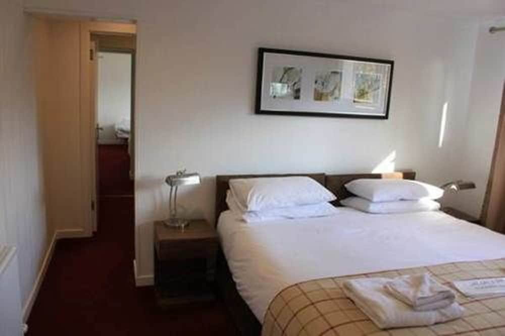 Comfort Double Room, 1 King Bed, Non Smoking, Private Bathroom photo 2