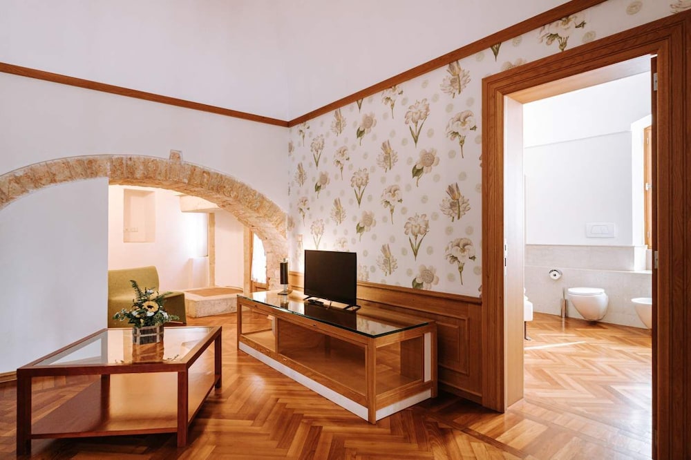 Suite Ricordi Con Vasca Idromassaggio photo 3