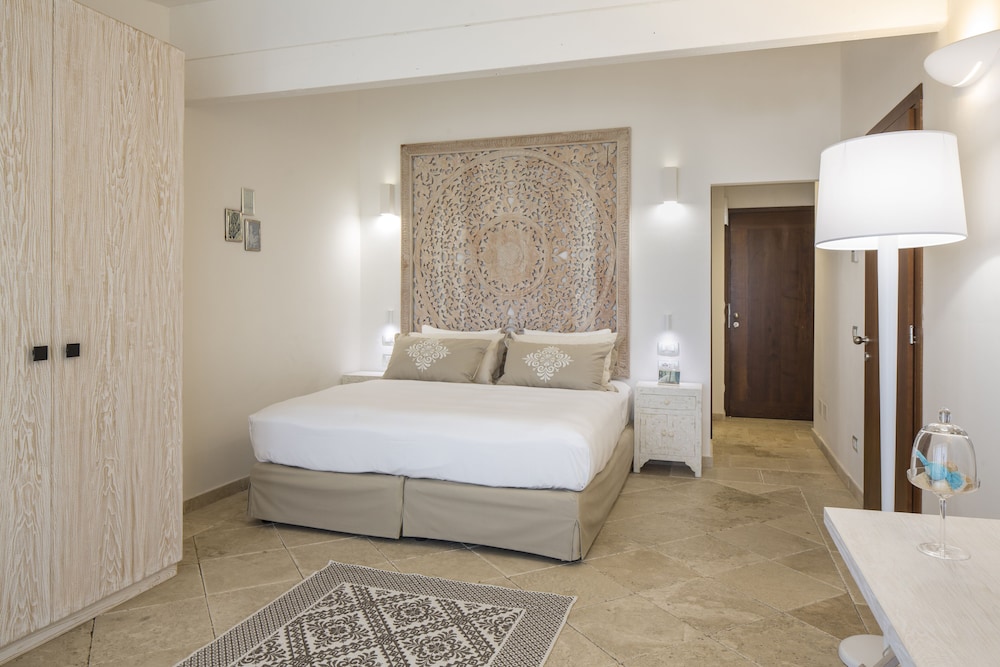 Deluxe Double Room, Balcony, Garden View