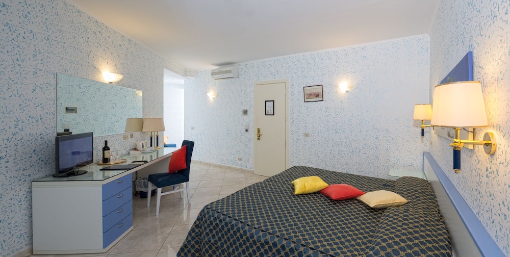 Standard Room - Photo 3