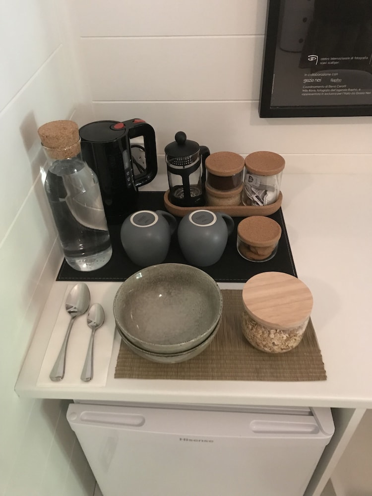 Queen Room, Shared Bathroom, 3 Night Min. Stay