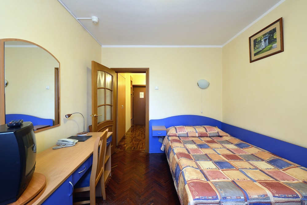 Standard Single Room photo 2