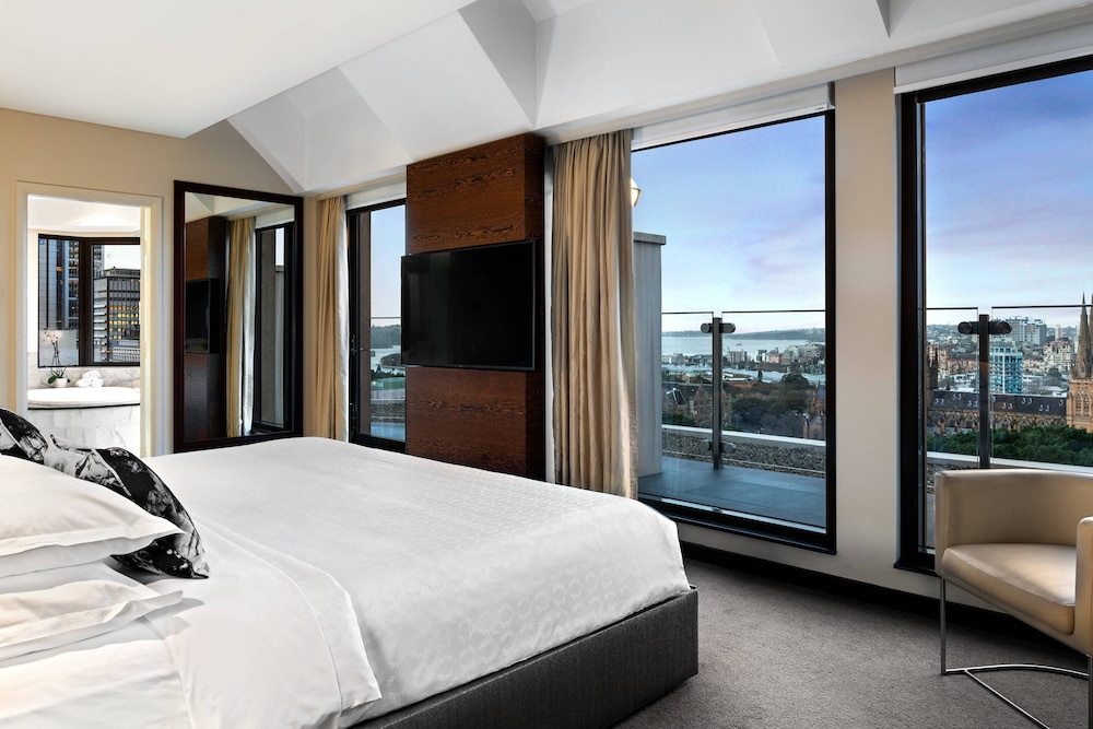 Royal Suite, 1 Bedroom thumbnail 5