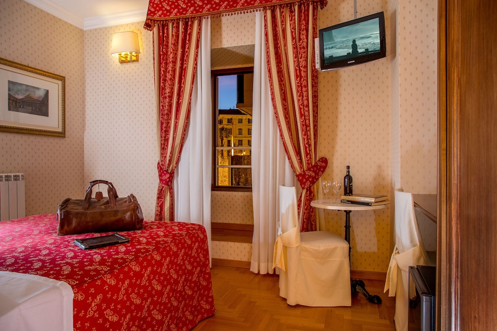 Basic Double or Twin Room, 1 Bedroom photo 2