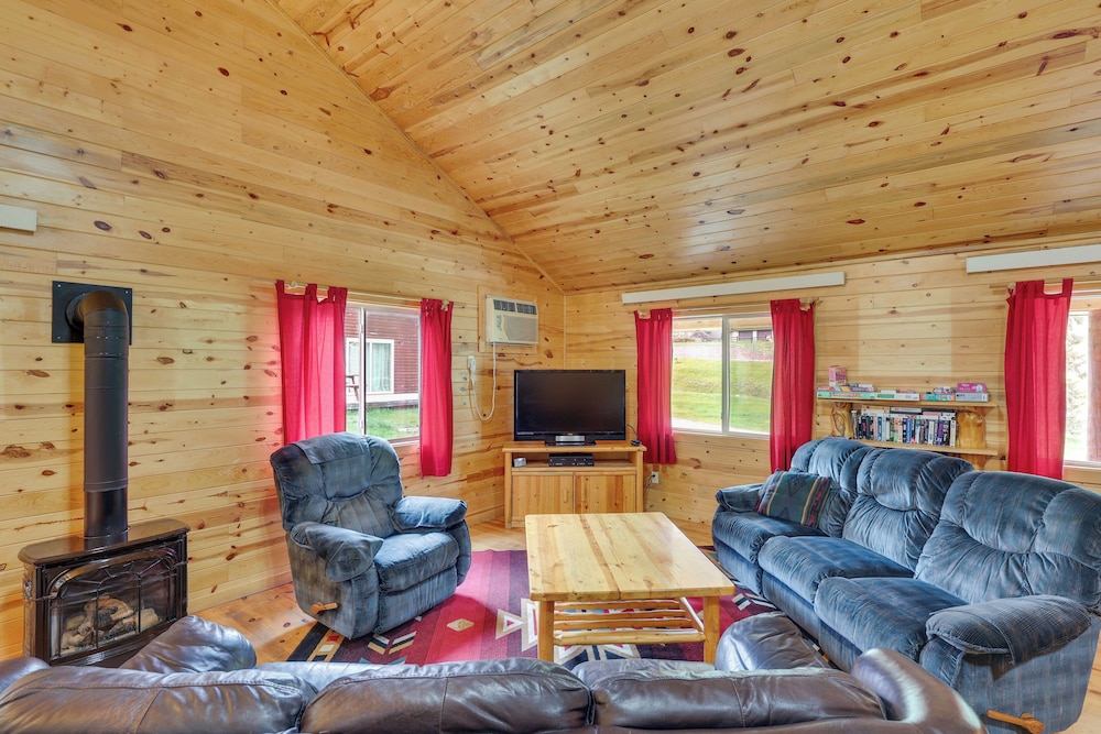 House (2 Bedrooms) photo 2