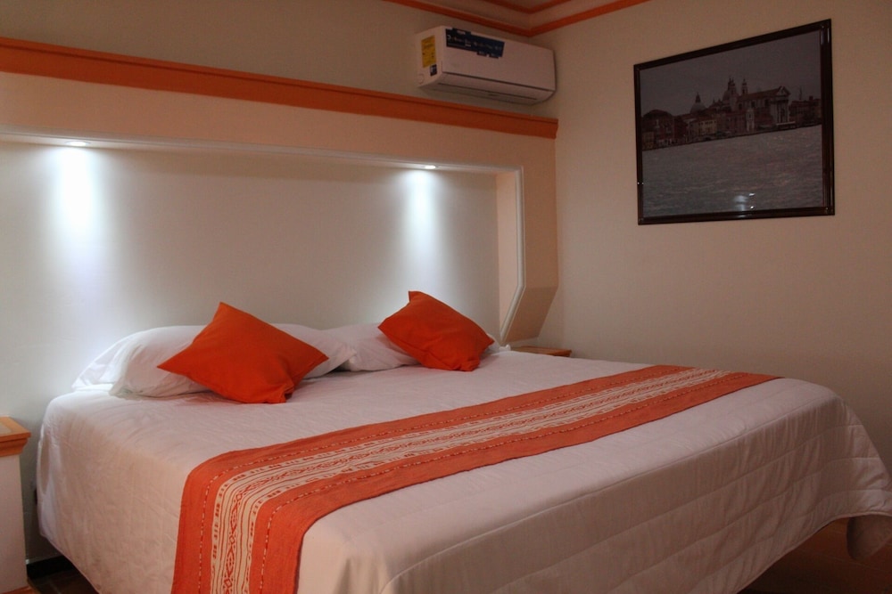 Superior Room, 1 King Bed