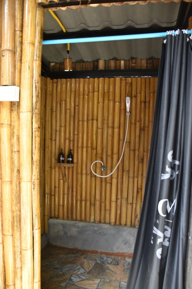 Double Room with Fan and Shared Bathroom photo 2