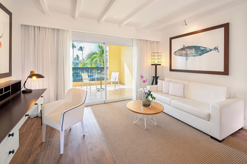 Junior Room, Pool View (Superior Deluxe) - Photo 3