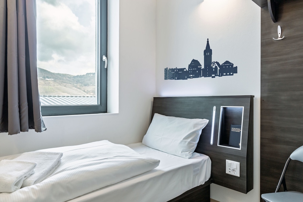 Basic Single Room