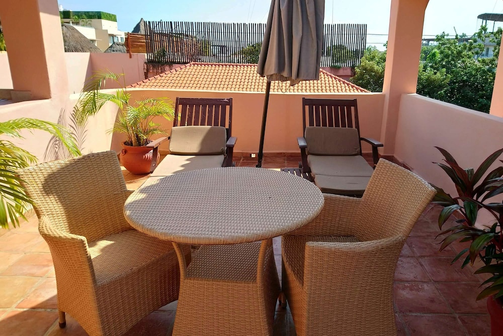 Superior Studio Suite (Penthouse) - Photo 7