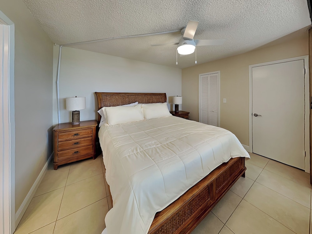 Condo (1 Bedroom) photo 1