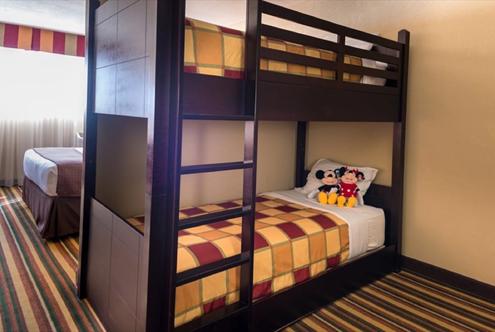 Standard Room, Multiple Beds