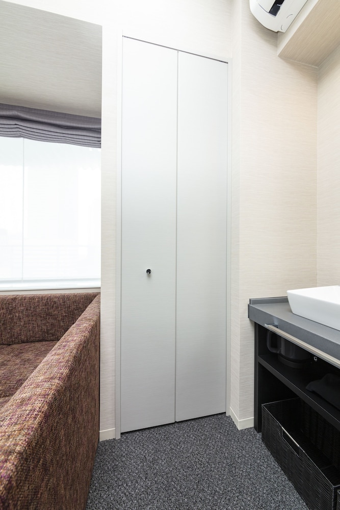 Twin Room, City View - Photo 4
