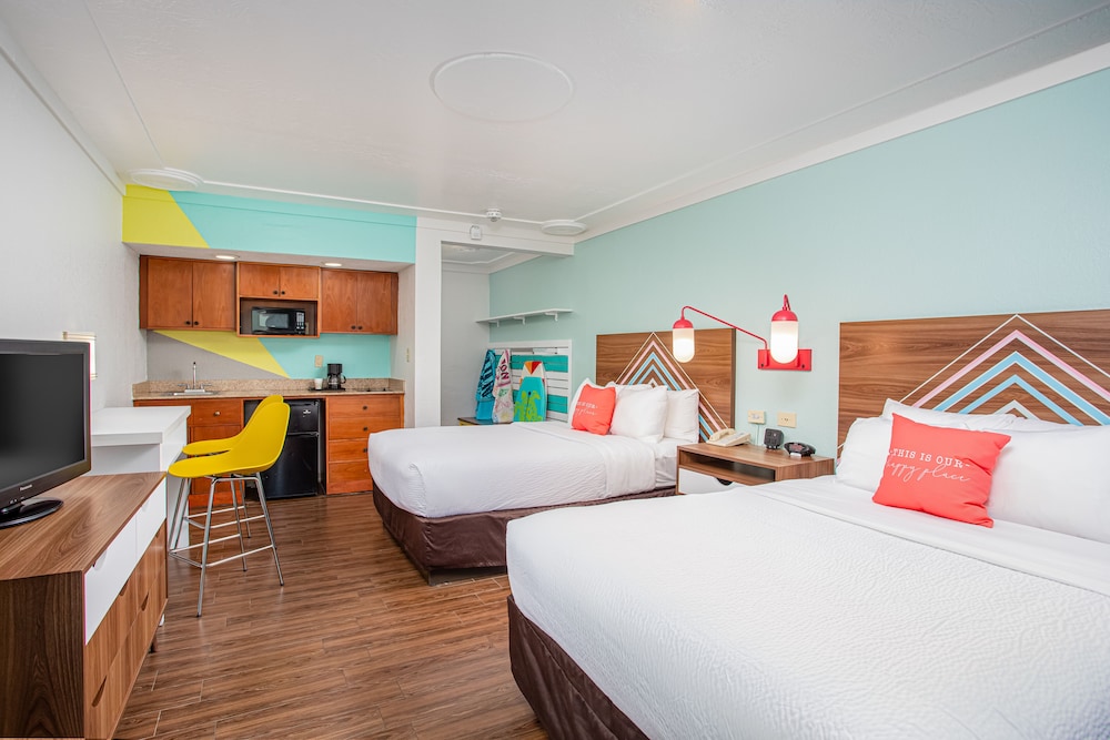 Deluxe Room - Photo 1