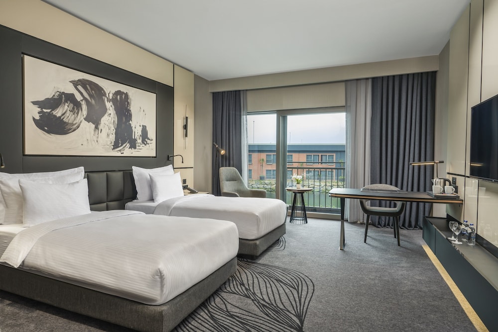Standard Room, 2 Twin Beds, Sea View photo 3