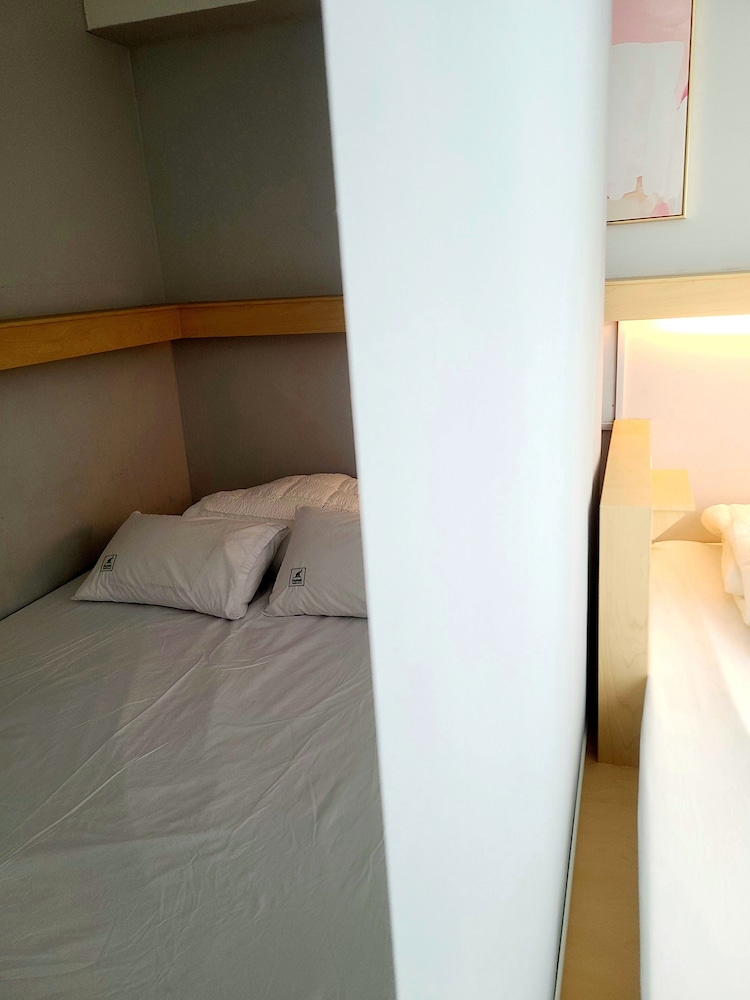 503 (Private Room) - Photo 2