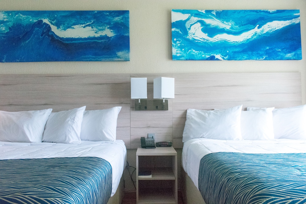 Double Room, 2 Queen Beds photo 3