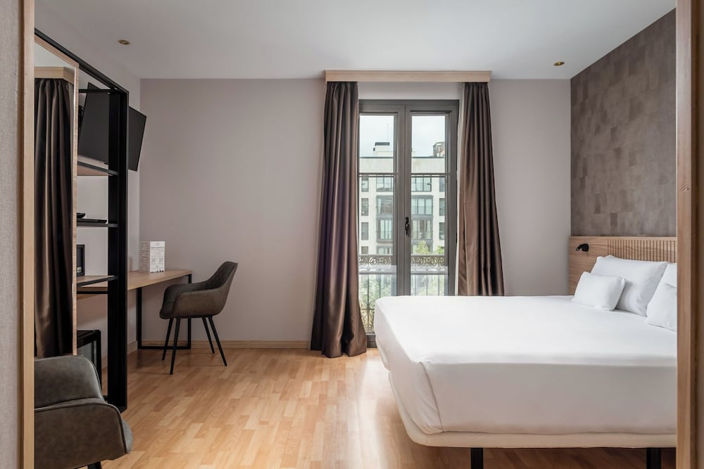 Double Room, Balcony, City View