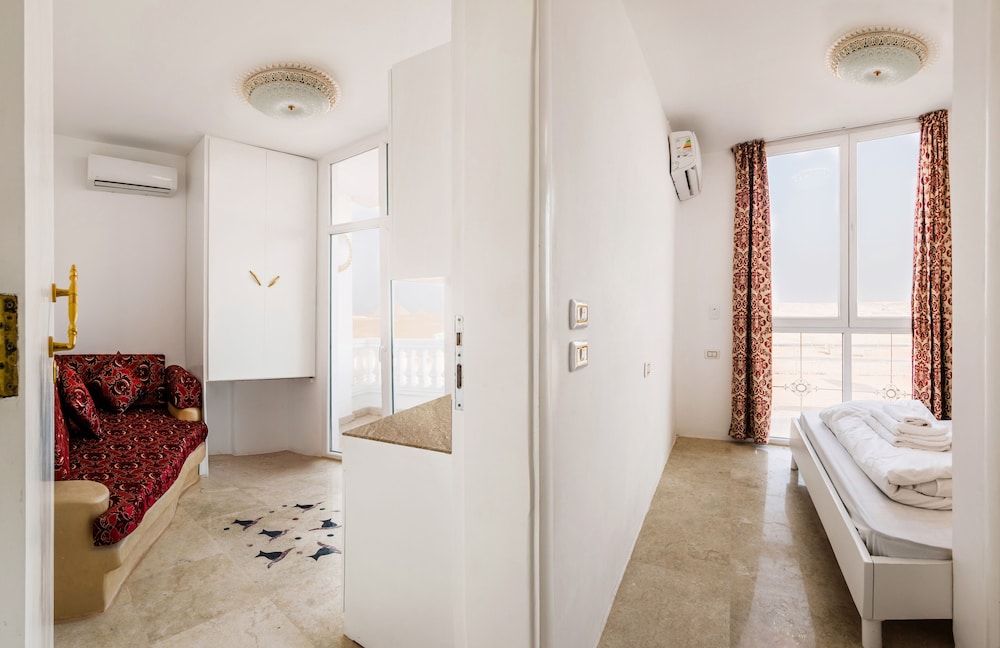 Panoramic Suite, 1 Queen Bed photo 1