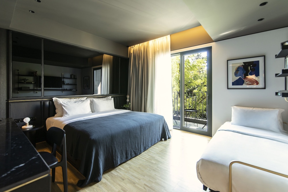 Deluxe Triple Room, Balcony