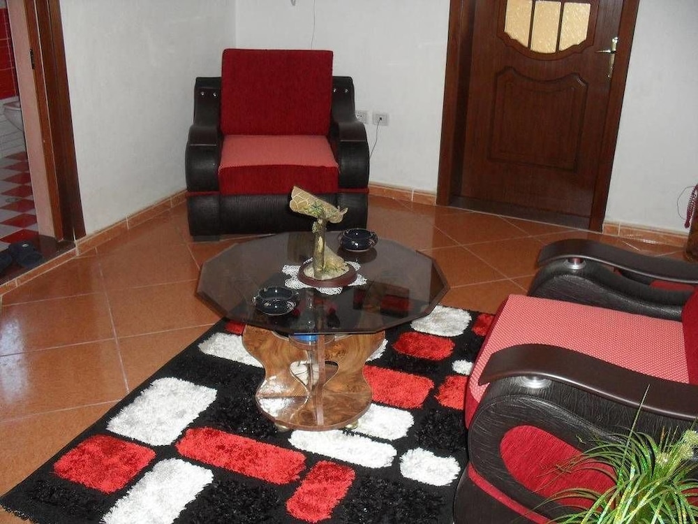 Basic Triple Room photo 3