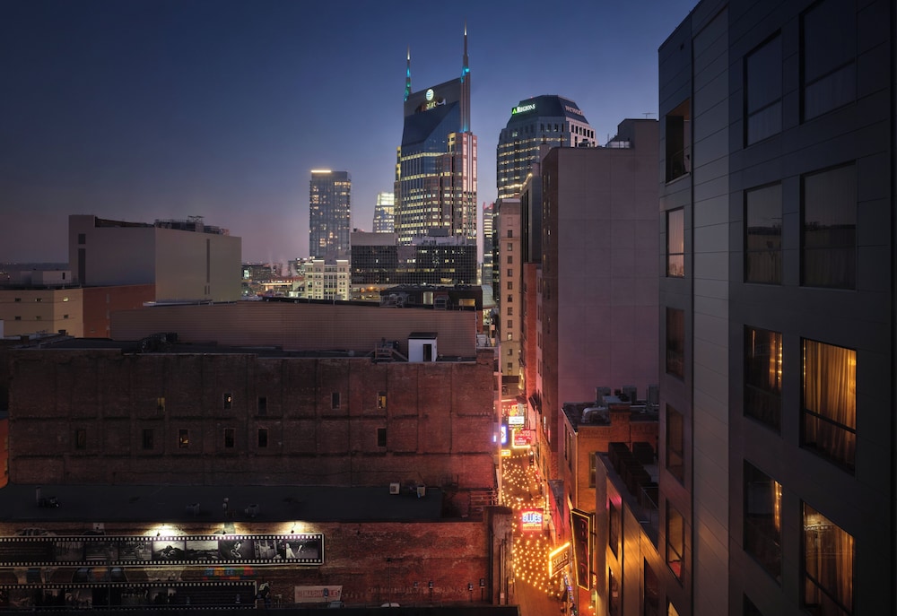 Premium Room, 2 Queen Beds, City View (High Floor) - Photo 9