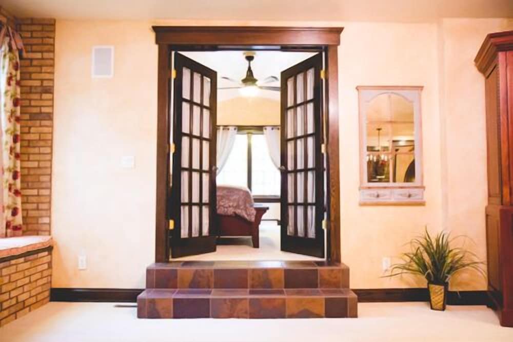 Signature Suite, 2 Queen Beds (The Garden Suite) photo 3