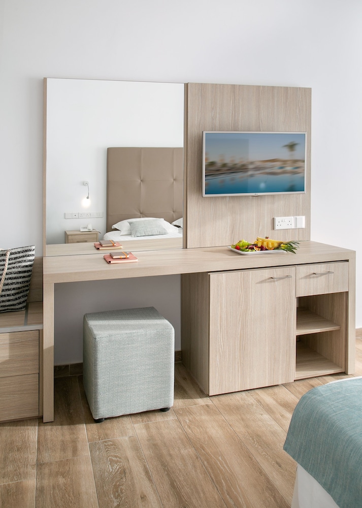 Standard Double or Twin Room, Garden View - Photo 4