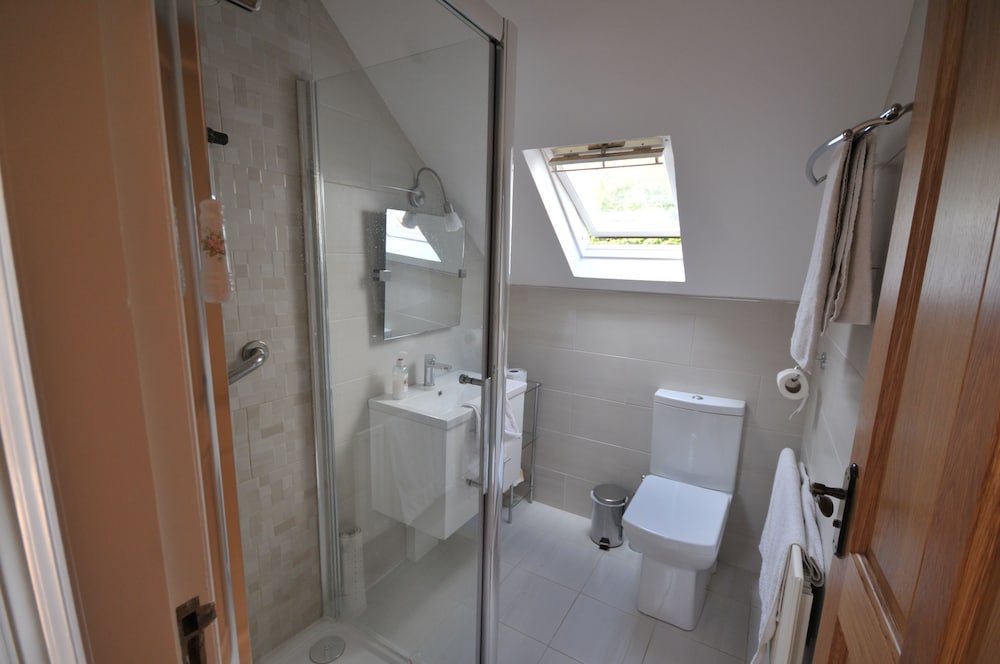 Double/Single Ensuite photo 2
