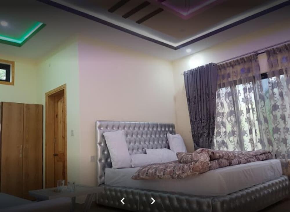 Deluxe Double Room - Photo 9
