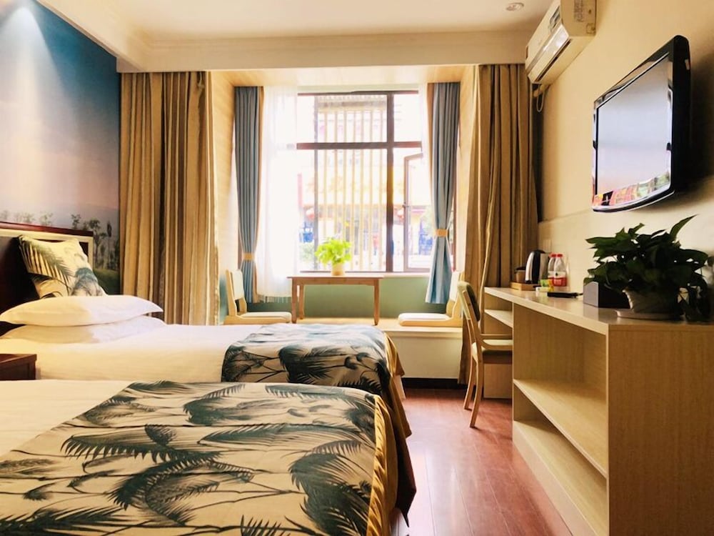 Standard Twin Room photo 2