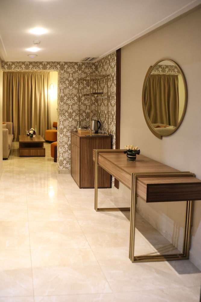 SUITE PRESTIGE - Photo 12