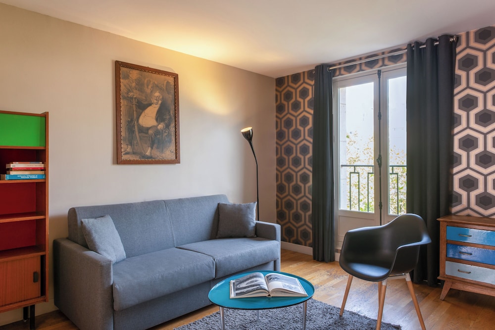 1 Bedroom Terrace Suite photo 3