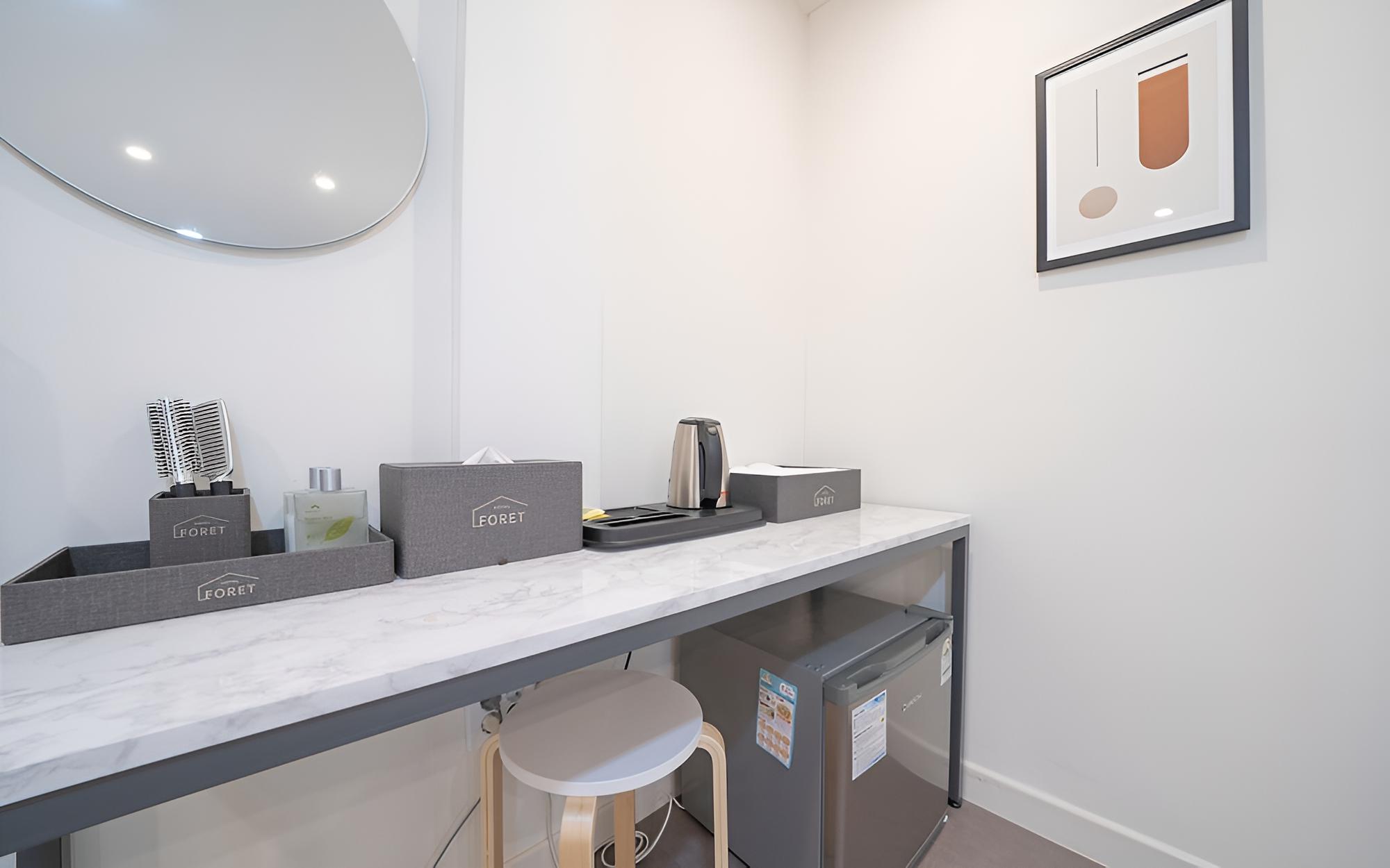 Room (3 singles (3 people / air purifier / ) - Photo 1