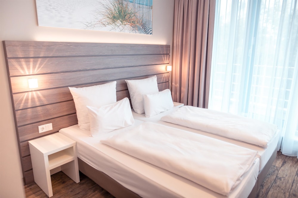 Standard Room, 2 Twin Beds photo 2