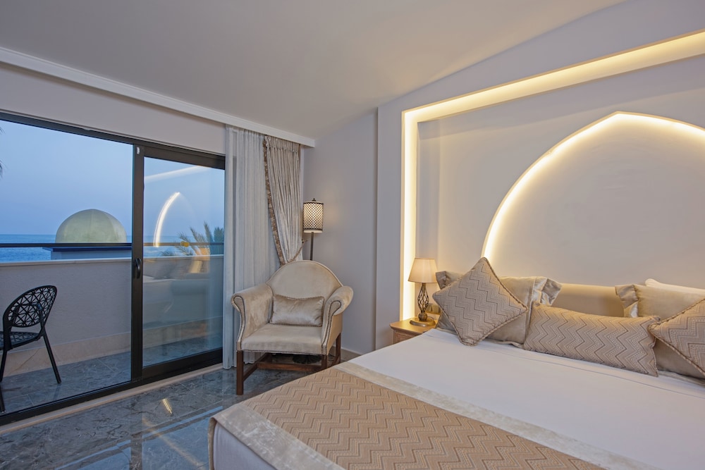 Double or Twin Room - Photo 1