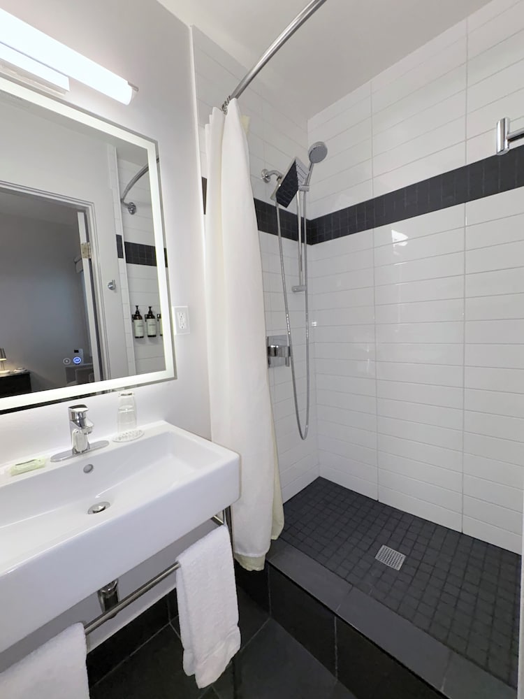 Suite, 2 Bedrooms