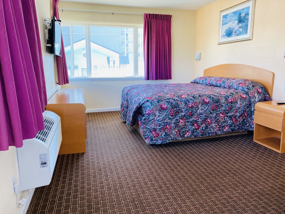 Standard Room, 1 King Bed - Photo 1