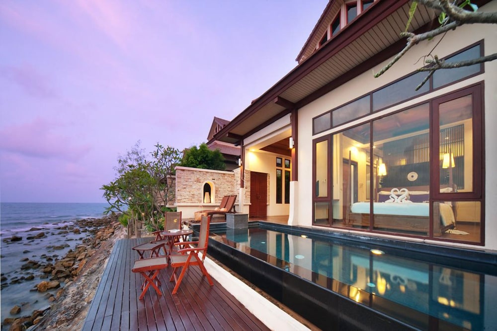Villa, Private Pool, Sea Facing - Photo 1