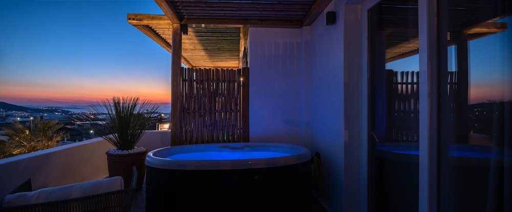Superior Double Room, Hot Tub - Photo 7