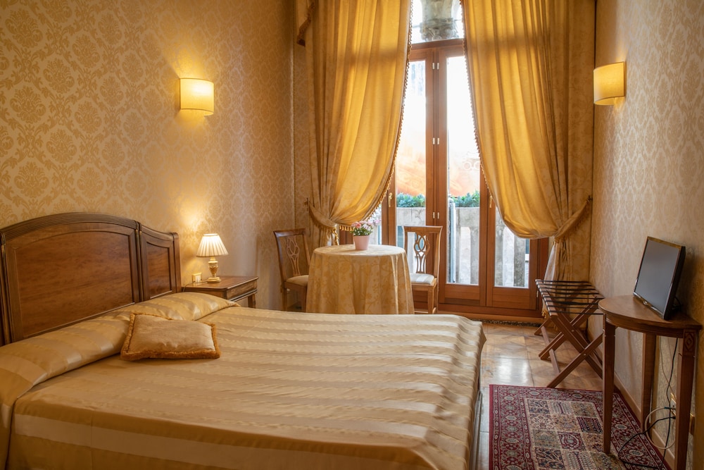 Superior Double Room photo 1