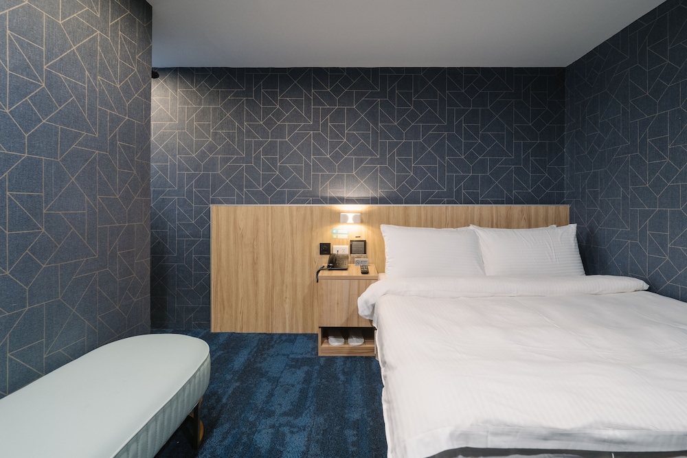 Signature Double Room (No Window)