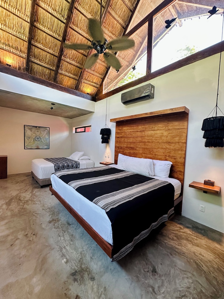 Superior Quadruple Room, Garden View